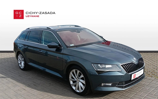 Skoda Superb cena 107900 przebieg: 146112, rok produkcji 2019 z Paczków małe 781